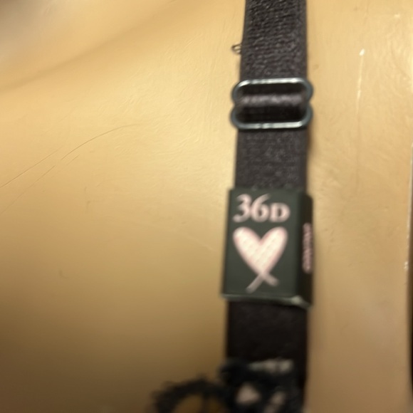 NWT Tag Victoria Secret Bra S36D - Picture 5 of 9